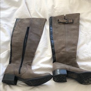 Born Crowne riding boots - grey and black suede
